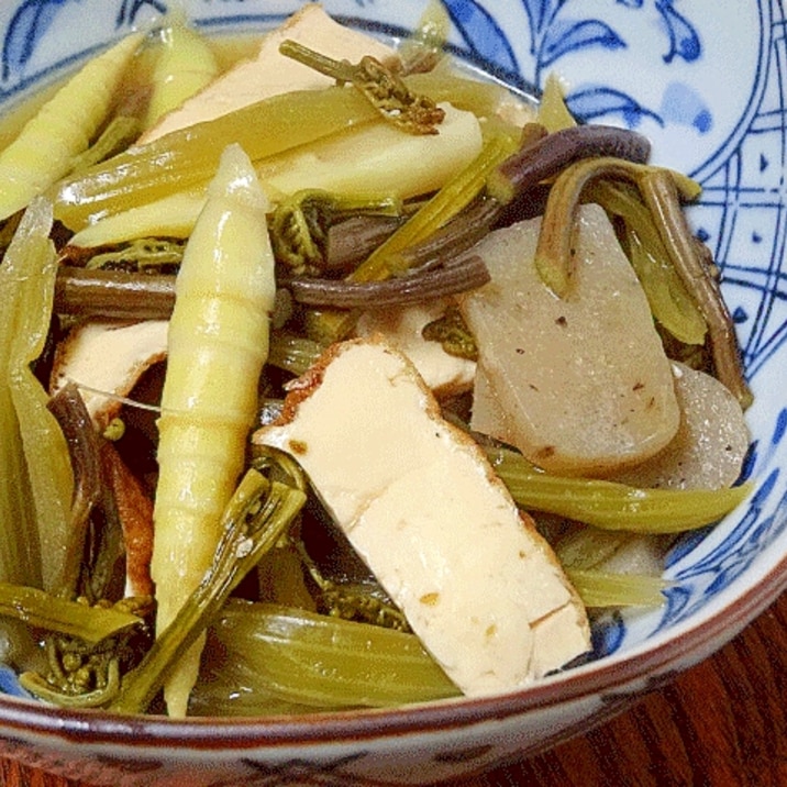 春の山菜 ワラビとフキ タケノコ田舎煮 レシピ 作り方 By Startrek 楽天レシピ 春の山菜 ワラビとフキ タケノコ田舎煮 レシピ 作り方 By Startrek 楽天レシピ